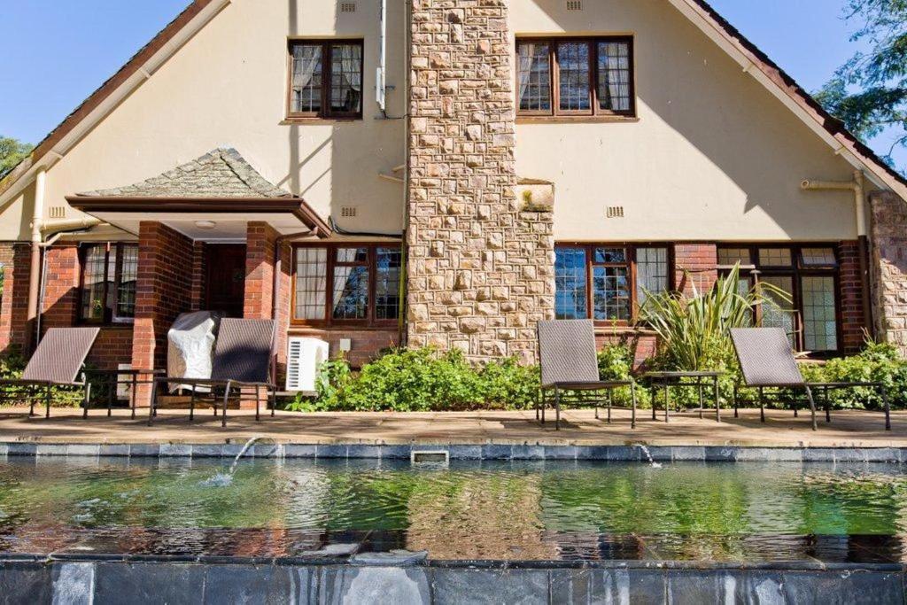 Eagle Wind Manor Hotel Hillcrest Buitenkant foto